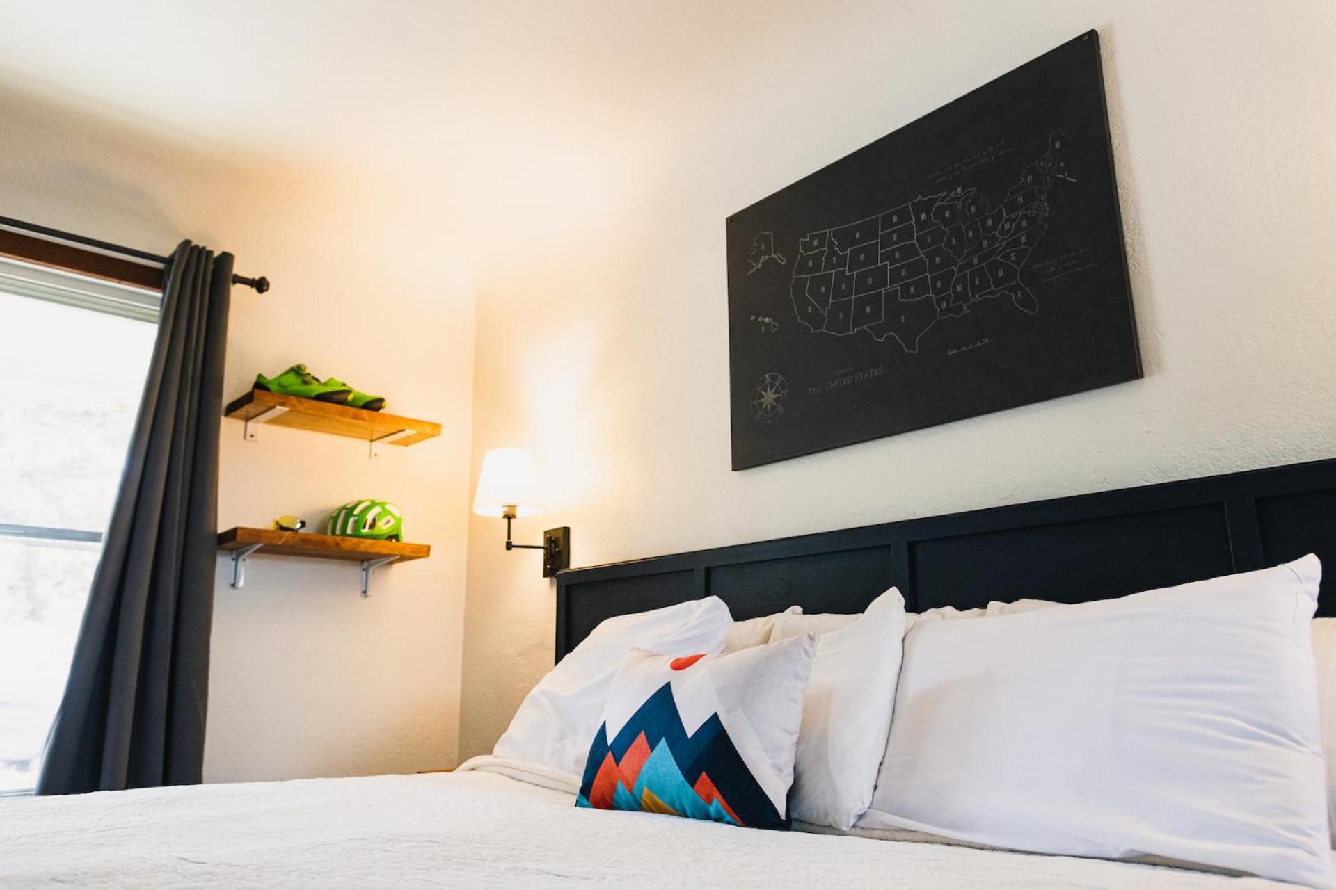 Left Coast Lodge - Pet Friendly 西斯特斯 外观 照片